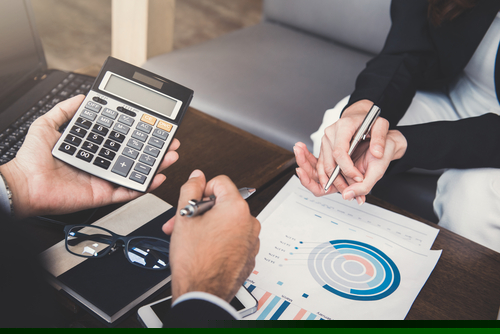 IndiGo makes strong start to FY24: Q1 profit at Rs 3,091 crore, revenue jumps 30% YoY